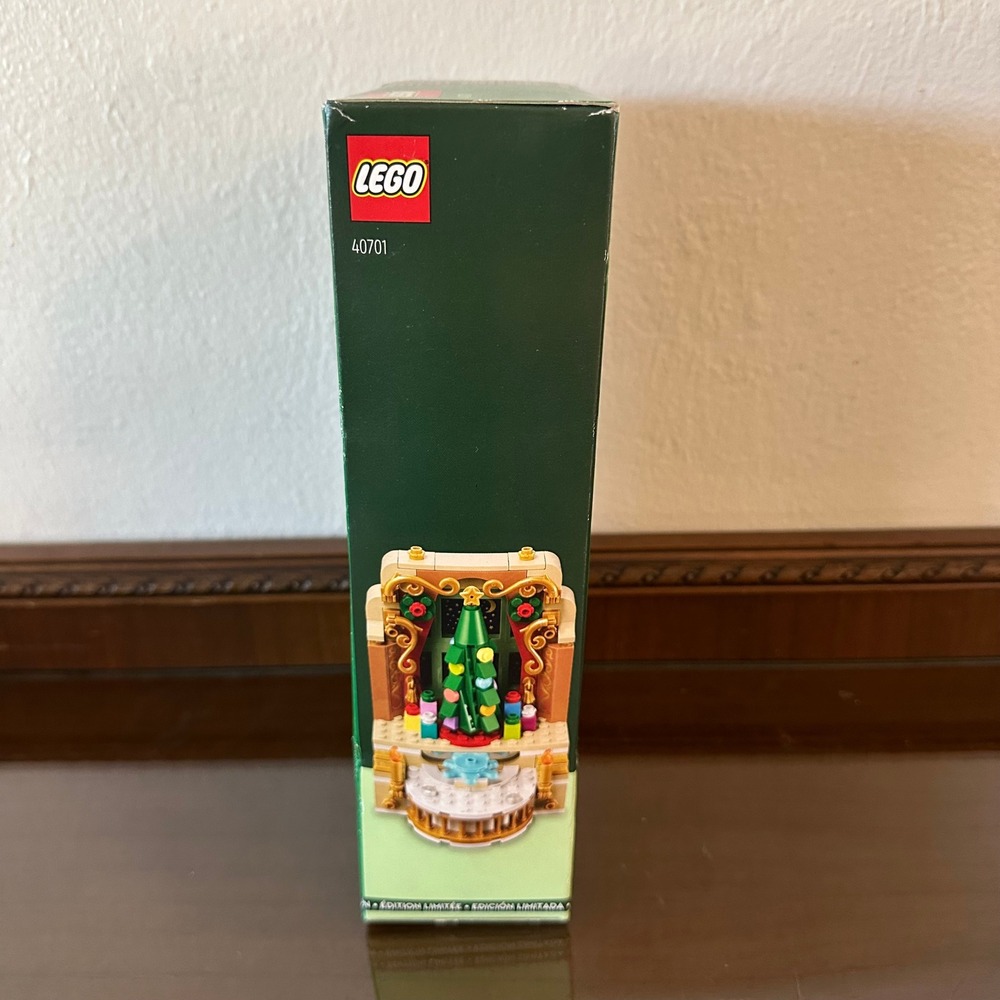 LEGO 40701 Ballerina & Nutcracker Scene Limited Edition 244 Pcs Holiday Set - Picture 3 of 6